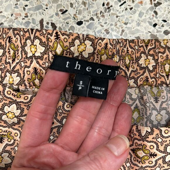 Theory 100% silk Mitrana Foulard print tan pull on pants small s - Picture 6 of 10